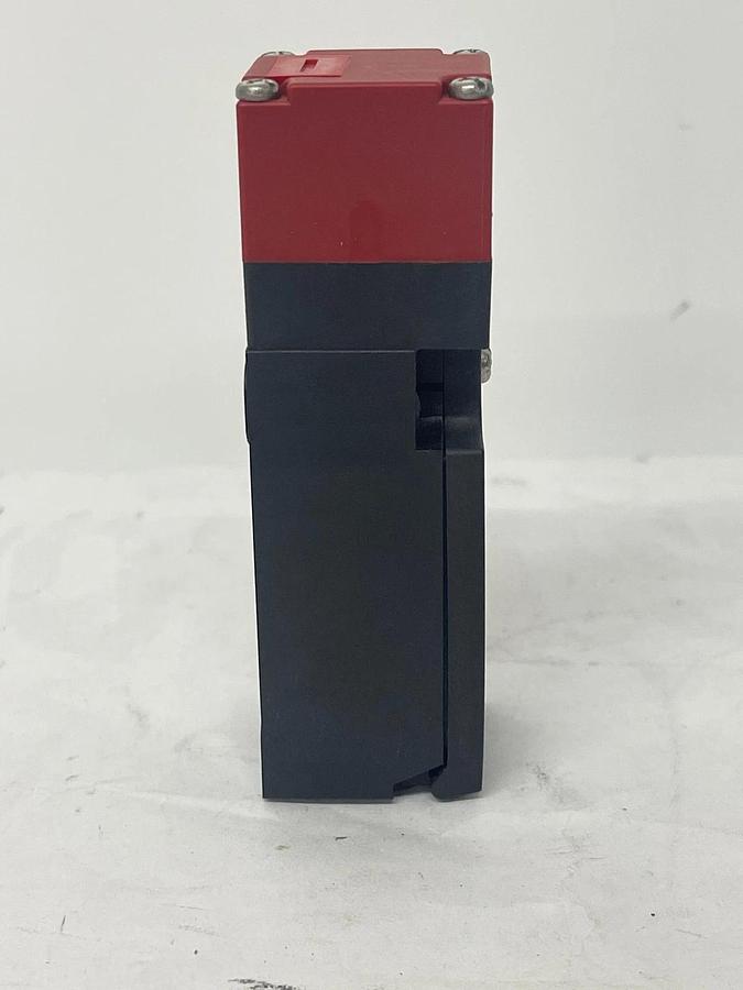 Used Omron D4NS-1AF Door Switch 4536854963629