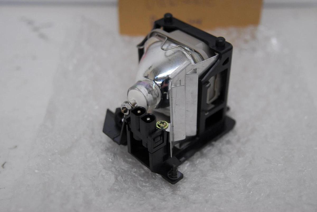 Used PL9863 Replacement Projector Bulb (Alternative to: DT00671)