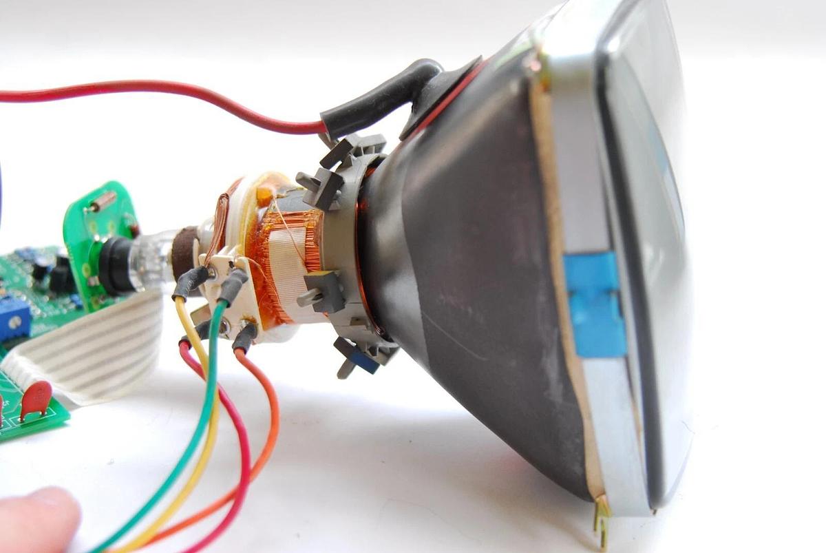 Used CPT MI0518P43AU1 5" CRT W/ Pemstar 620010-501 Board, TY929001 Deflection Yoke