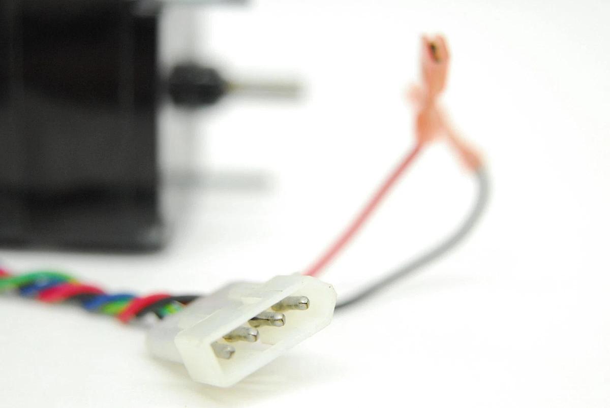 Used Bodine Electric KCI-24A2 0748 AC Gearmotor (115V, 18:1 Ratio, 1/450 HP, 67 RPM)