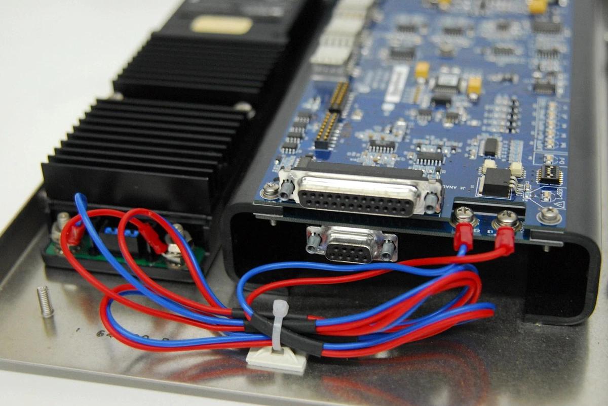 Used Coherent SAPPHIRE 488-100 488nm Laser W/ 1092551 CPU BD/Power Supply/Head Cable