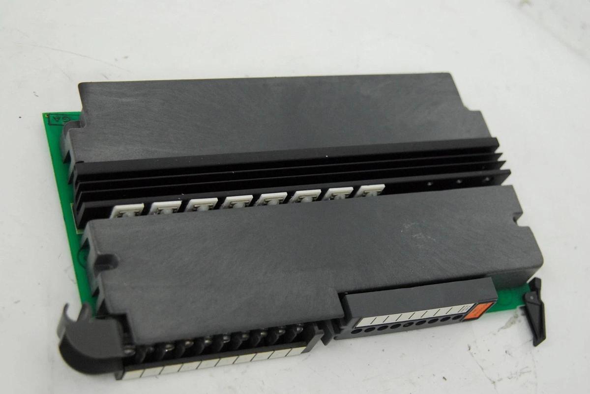 Used Allen-Bradley 1771-OA (120V) AC Output Module W/ Wire Arm 1771-WA