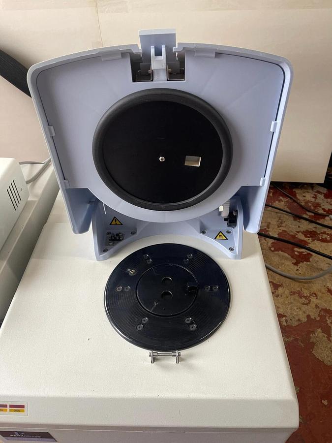 Used Perkin Elmer N5360021 PYRIS Diamond DSC W/ Intracooler 1P, GSA 7