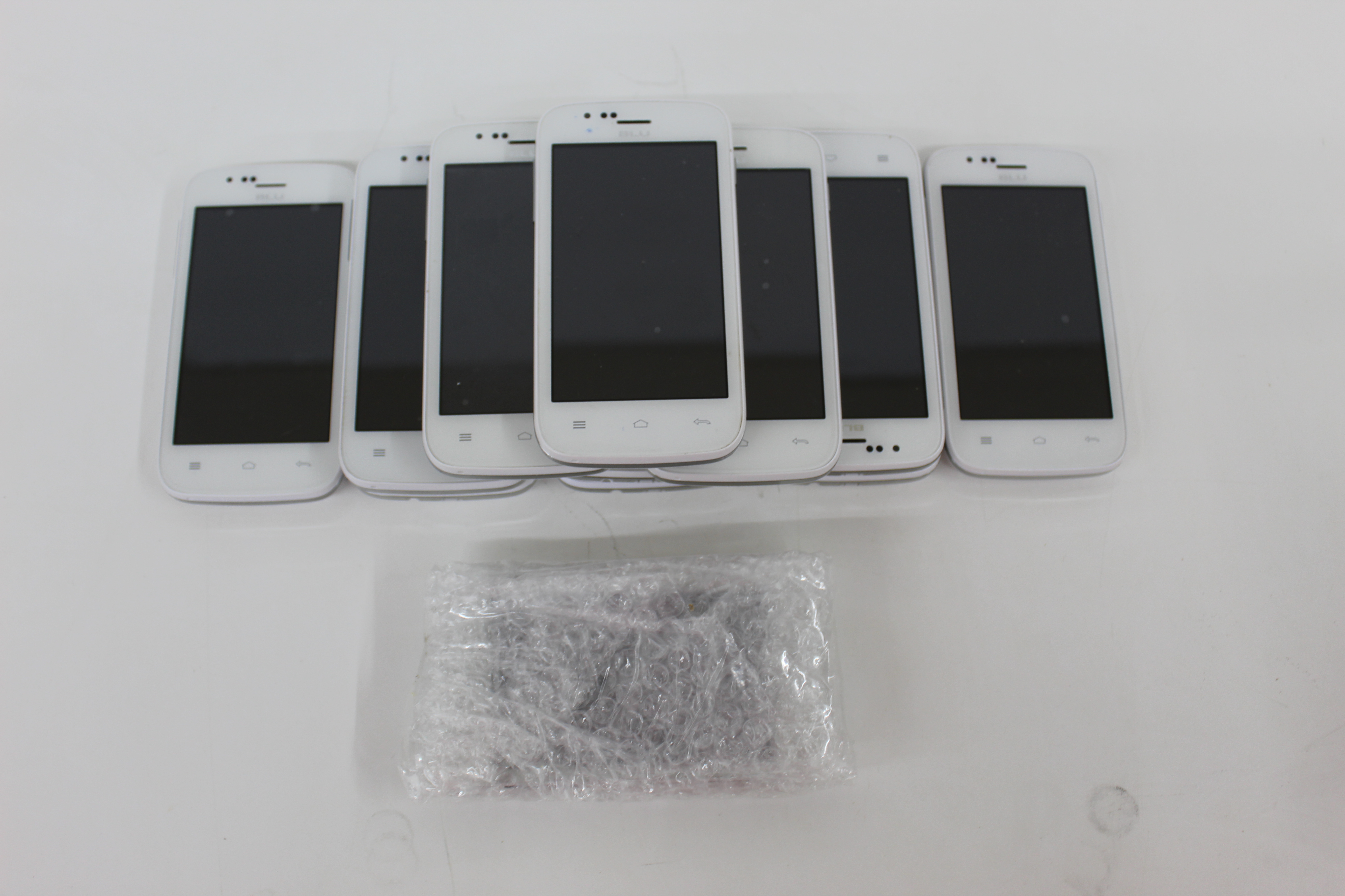 Used BLU Advance 4.0 A270A - 4GB - White, Dual Sim Slots (Unlocked) Smartphone 848958008286