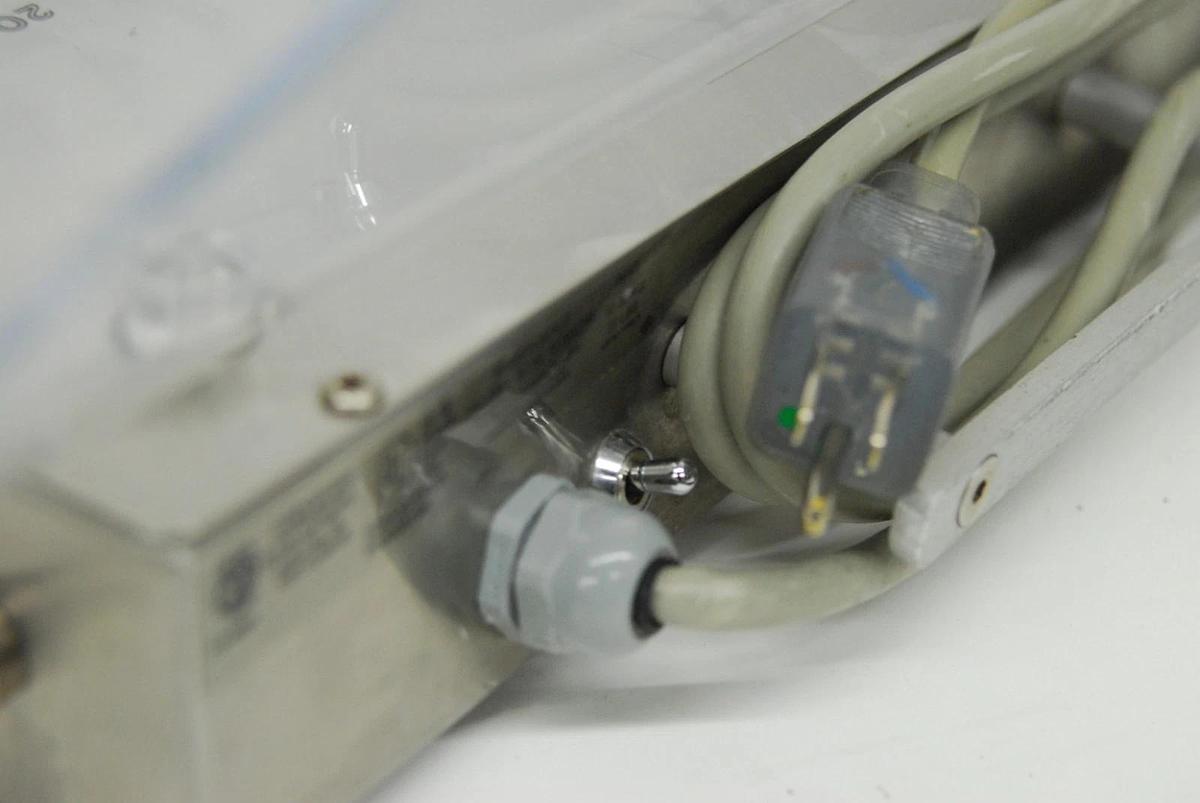 Used Scale-Tronix 4800 Pediatric Scale W/ Acrylic Cradle