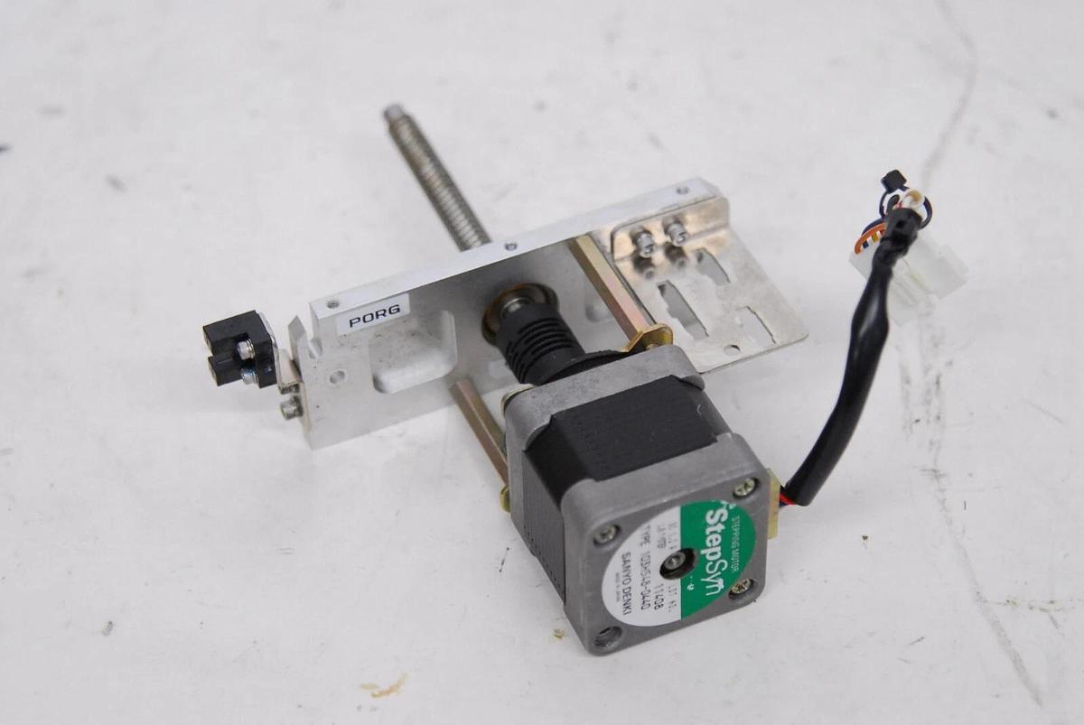 Used Sanyo Denki 103H548-0440 StepSyn Stepping Motor (QIAGEN BIOROBOT EZ1)