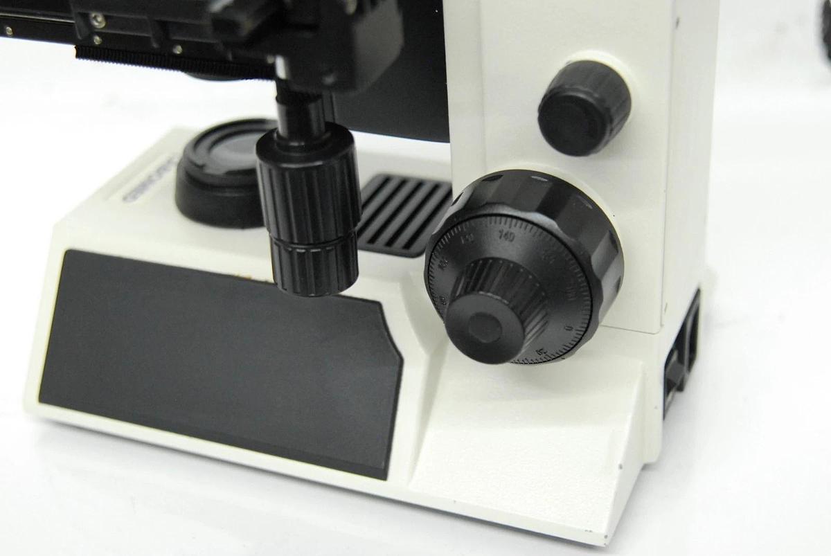 Used Labomed CX L Binocular Microscope W/ 4/10/40/100x Semi Plan Achro Objectives