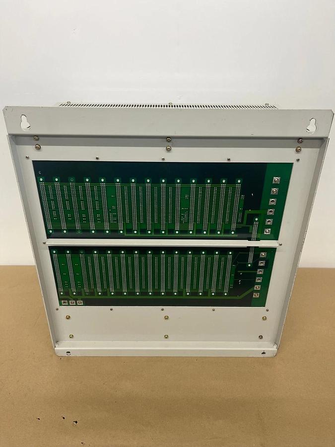 Used Mitsubishi UF01C-2 MELDAS-W7 Control Unit  W/ Installed Cards (DWC200H EDM)