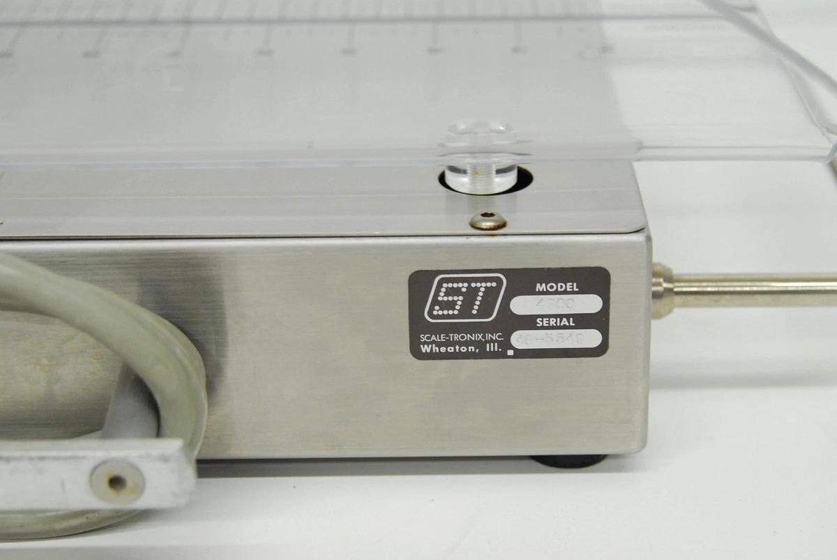 Used Scale-Tronix 4800 Pediatric Scale W/ Acrylic Cradle