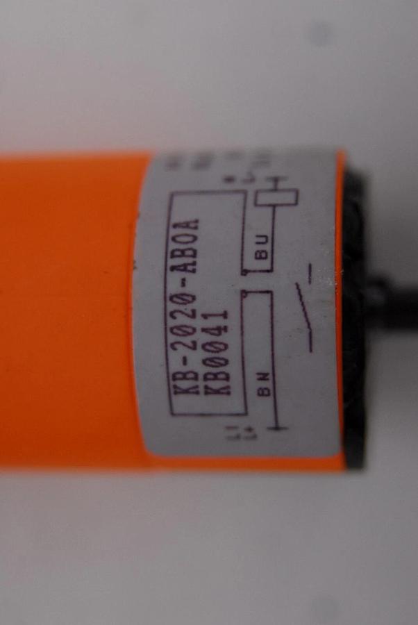Used IFM KB-2020-ABOA (KB0041) Capacitive Sensor