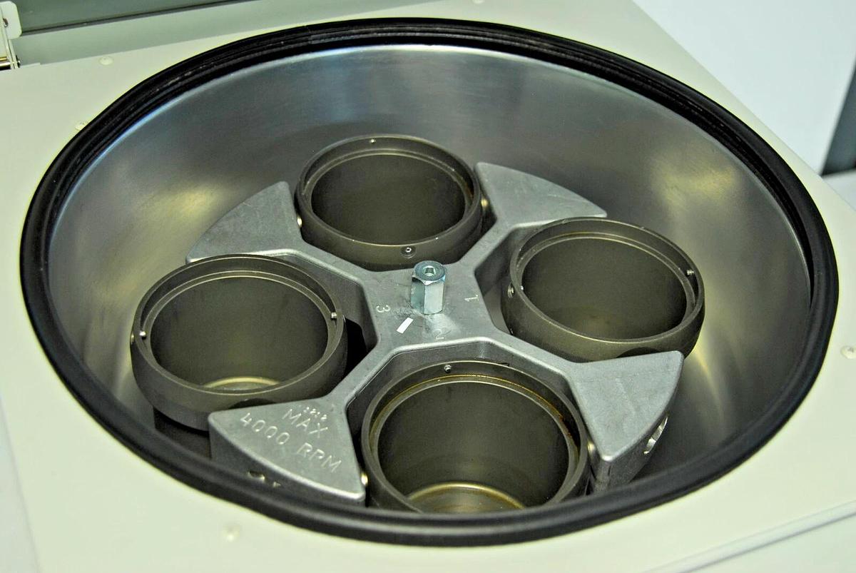 Used GFMD S2210 Silencer 2210 Centrifuge System W/ 4 Slot Rotor - Tested Working