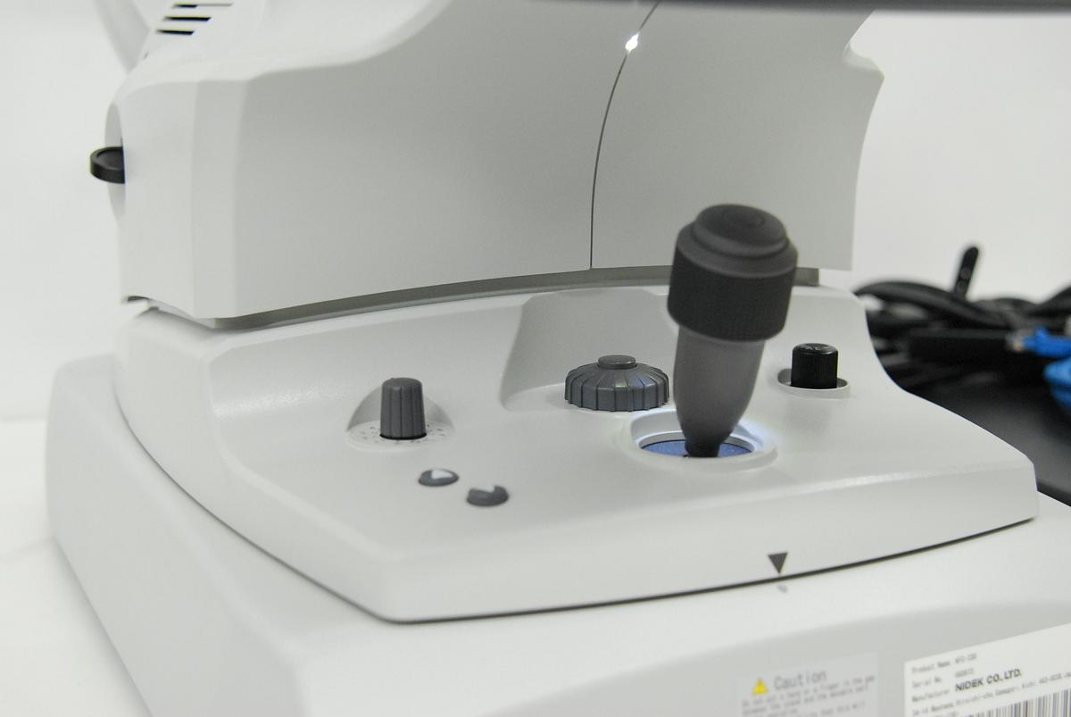 Used Nidek AFC-330 Non-Mydriatic Auto Fundus Camera W/ Case, Software, Laptop