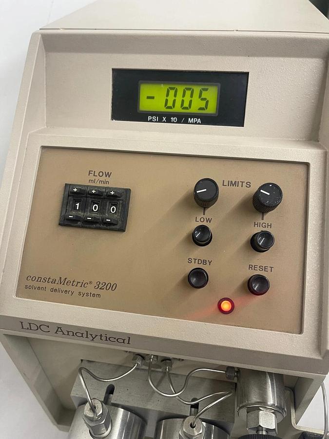 Used LDC Analytical constaMetric 3200 Solvent Delivery System