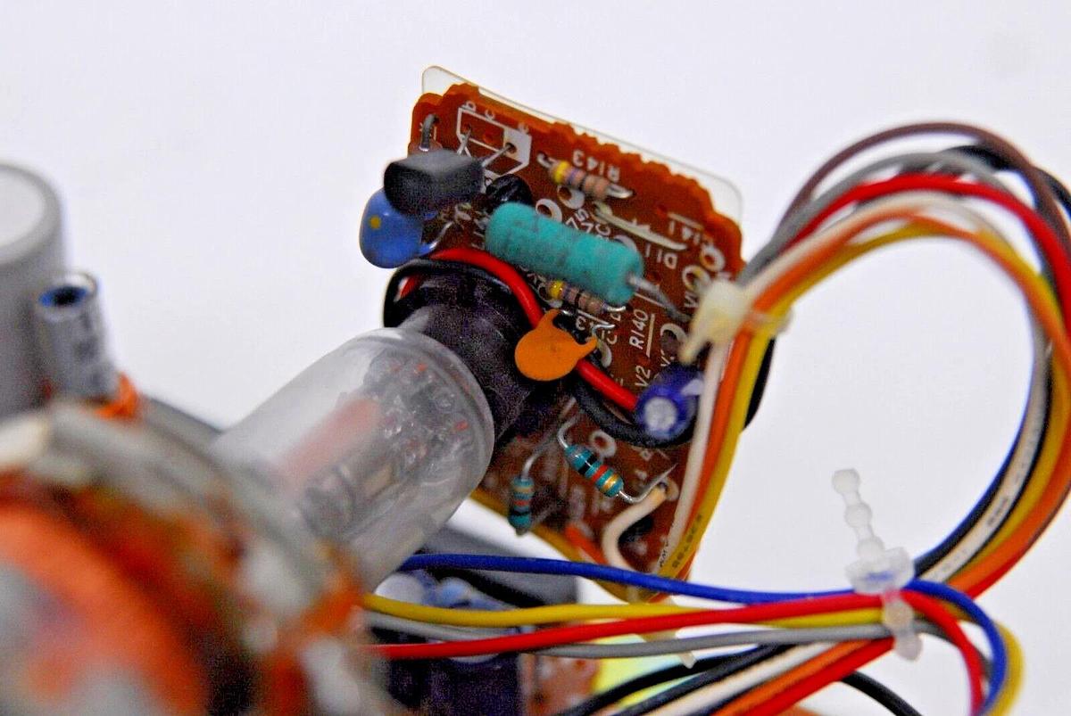 Used Vintage CRT - Matsushita 240AKB31N M-C9001N TR-90A1 9" Display (Shimadzu UV-160)