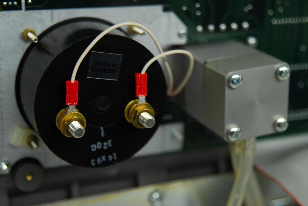 Used Control Panel W/ 18729 Display Board  (Puritan Bennett 7200 Series)