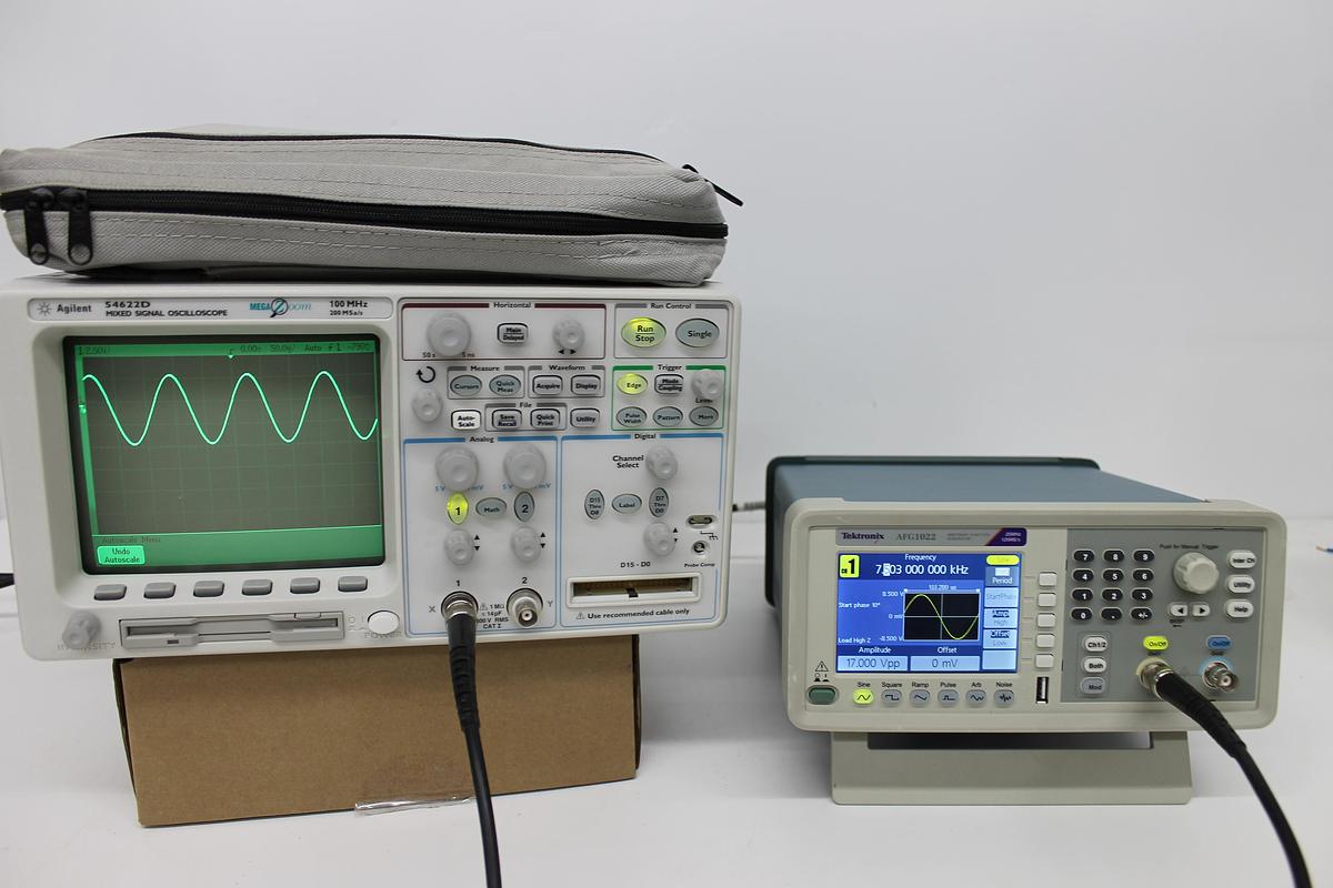 Used Tektronix AFG1022 Arbitrary Function Generator Dual Channel 25 MHz