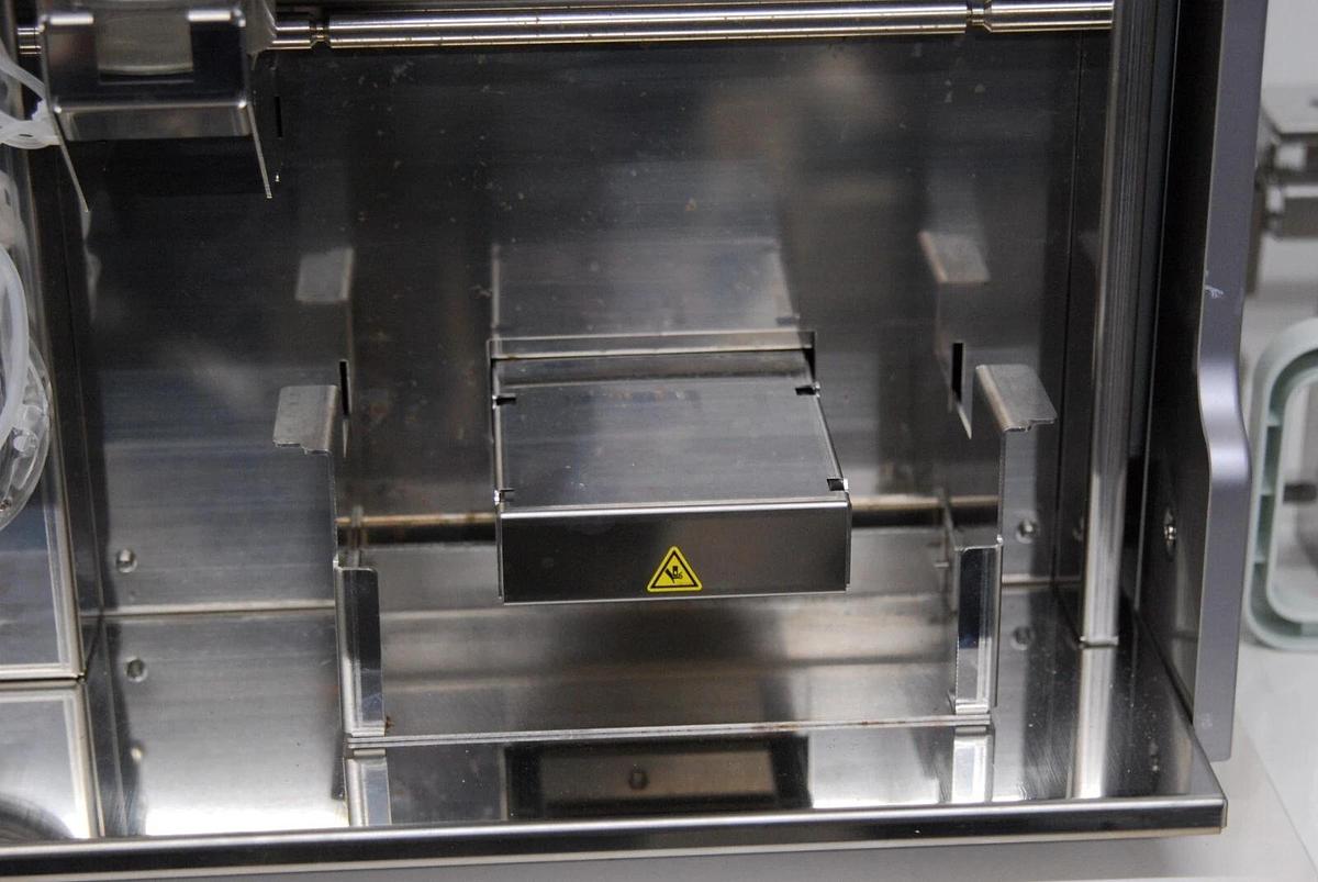 Used FUJIFILM Kurabo PA03384-B035 QuickGene-610L Nucleic Acid Isolation System