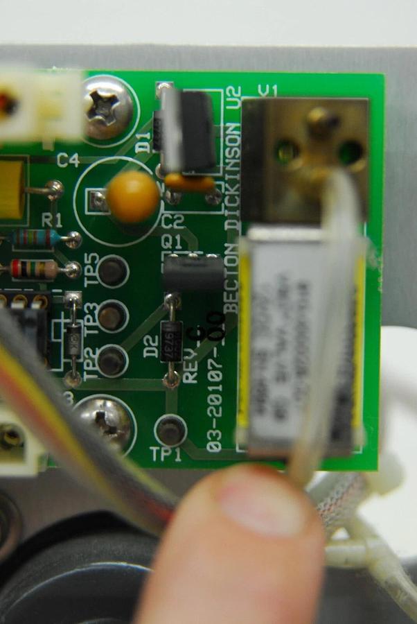 Used Becton Dickinson 03-20107-00 Sample Press REG PCB W/ Assembly (FACSCalibur)