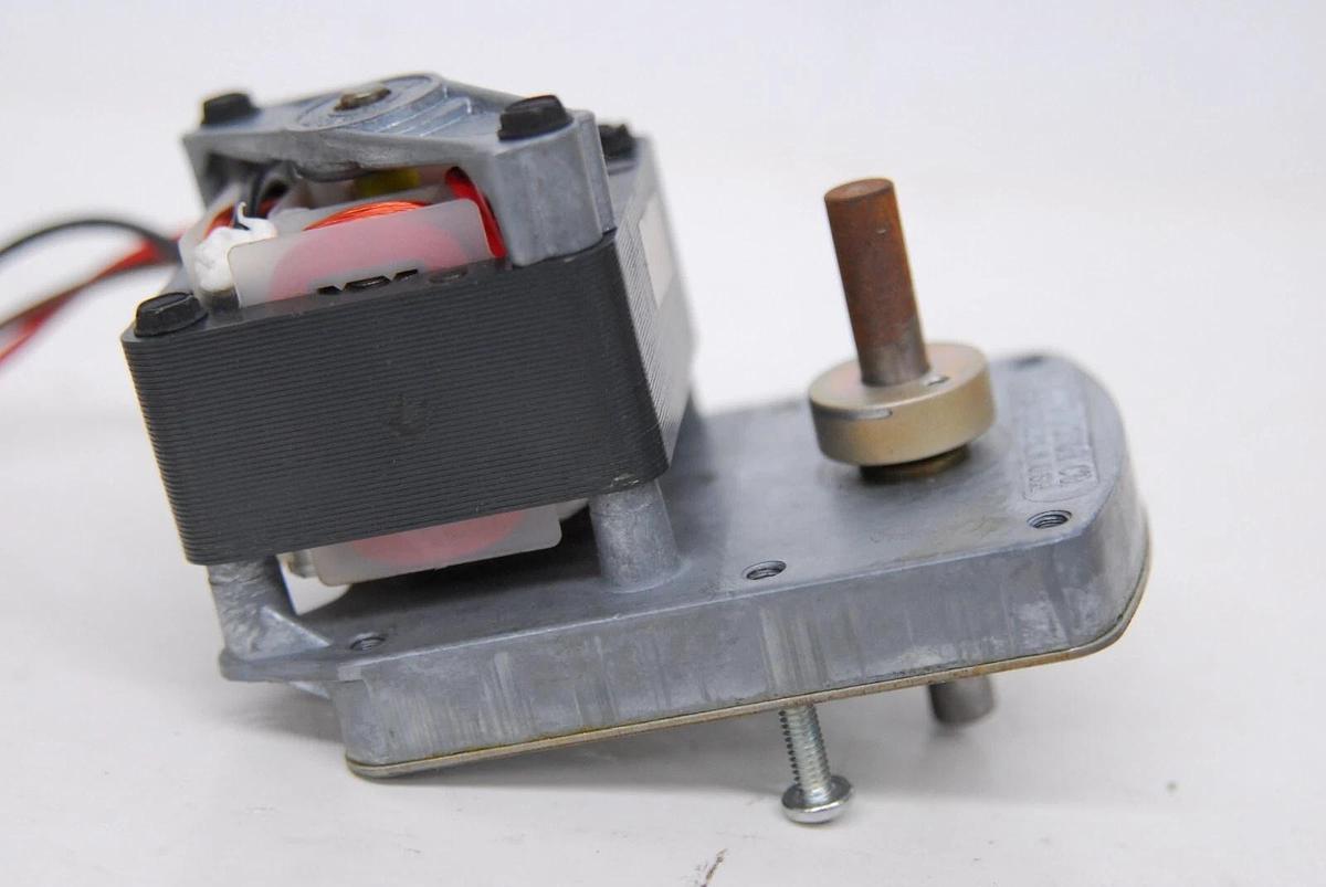 Used ECM Motor Co EMC-5767 Motor - 120V 50/60Hz