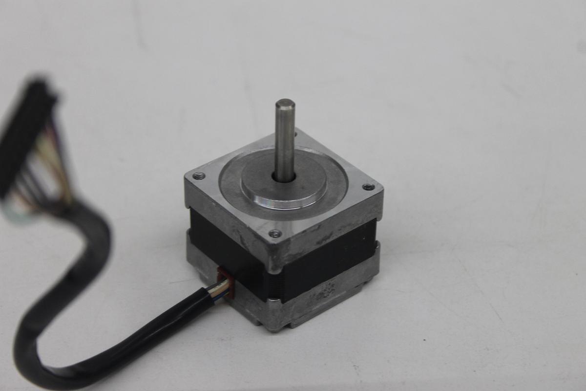 Used Vexta PX533M-A-C17 Stepping Motor 5 Phase LOT OF 2