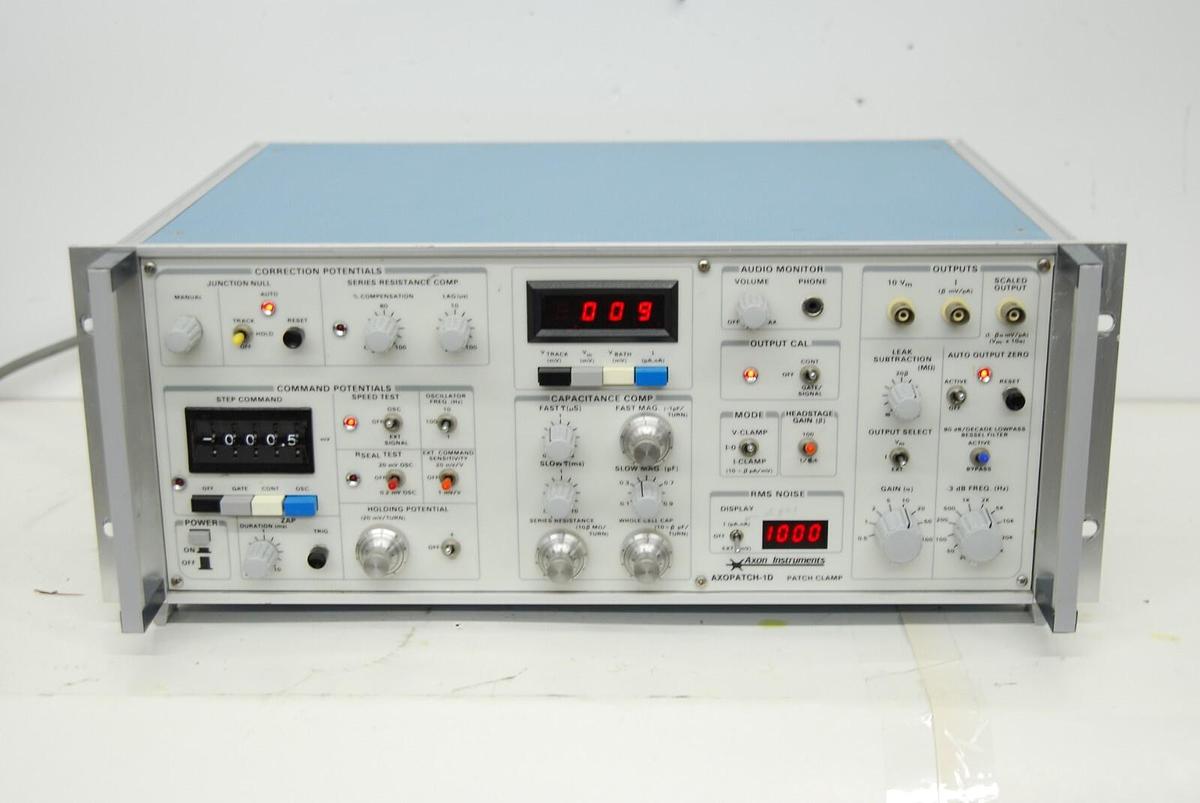 Used Axon Instruments AXOPATCH-1D Patch Clamp Amplifier - READ DESCRIPTION