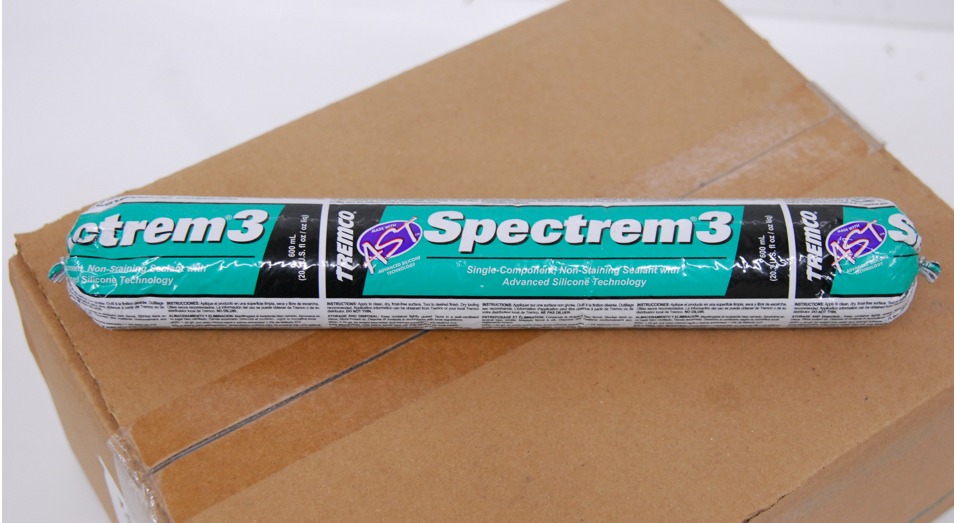 Used Tremco Spectrem 3 998877 385 Rustic Brick 15 x 600ml Sausages Silicone Sealant