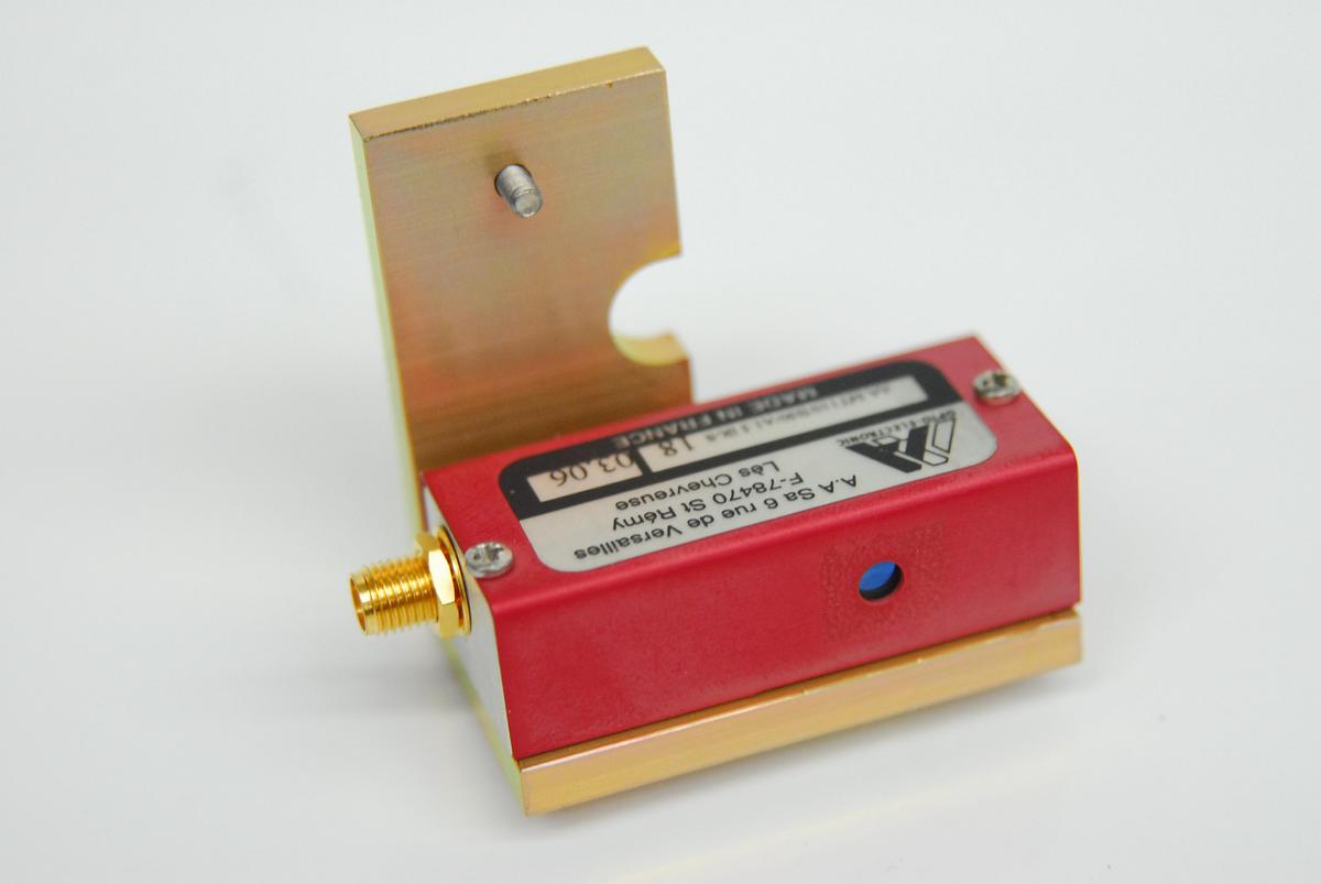 Used AA Opto-Electronic AA.MT110/B50/A1.5 IR-S 110MHz AOM Acousto-Optic Modulator