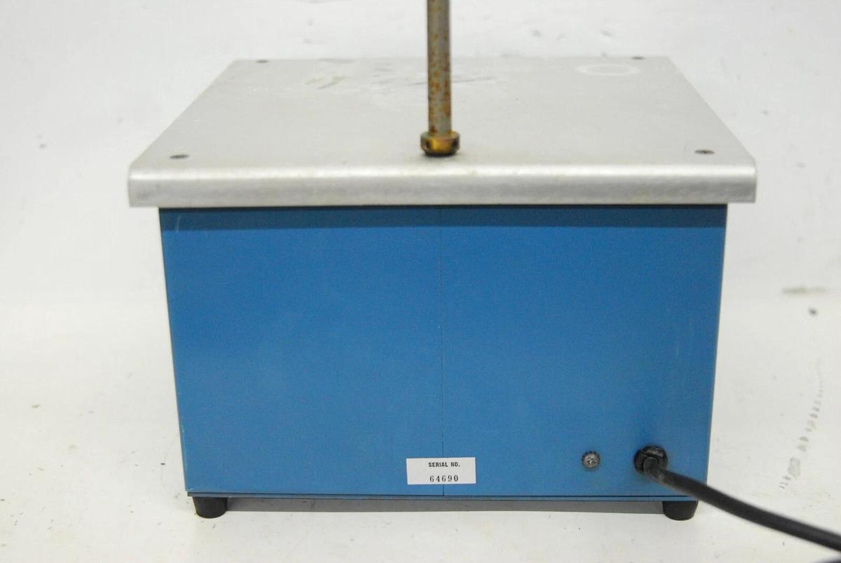 Used Cole-Parmer 4815 9"x9" Magnetic Stirrer
