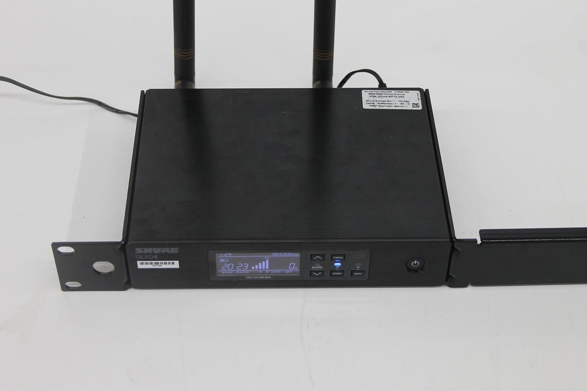 Used Shure QLXD4 Receiver W/ Shure QLXD1 Transmitter Bodypack