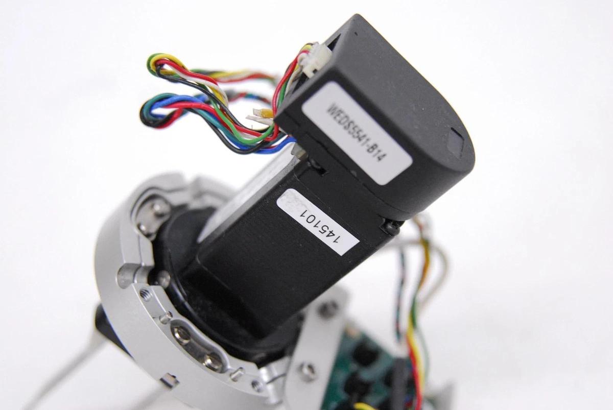 Used T2 Biosystems T2DX Analyzer - Gripper Assembly 71-00496