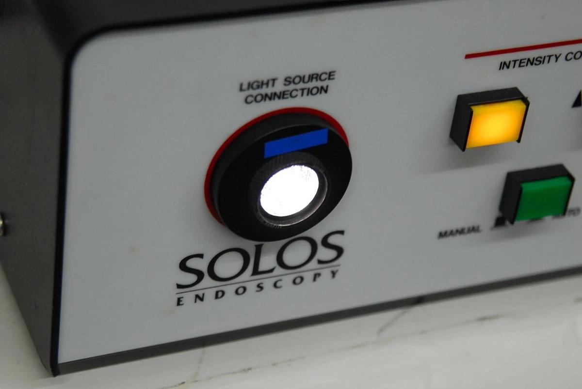 Used Solos Endoscopy ELS-2 Xenon Arc Automatic Light Source - READ DESCRIPTION