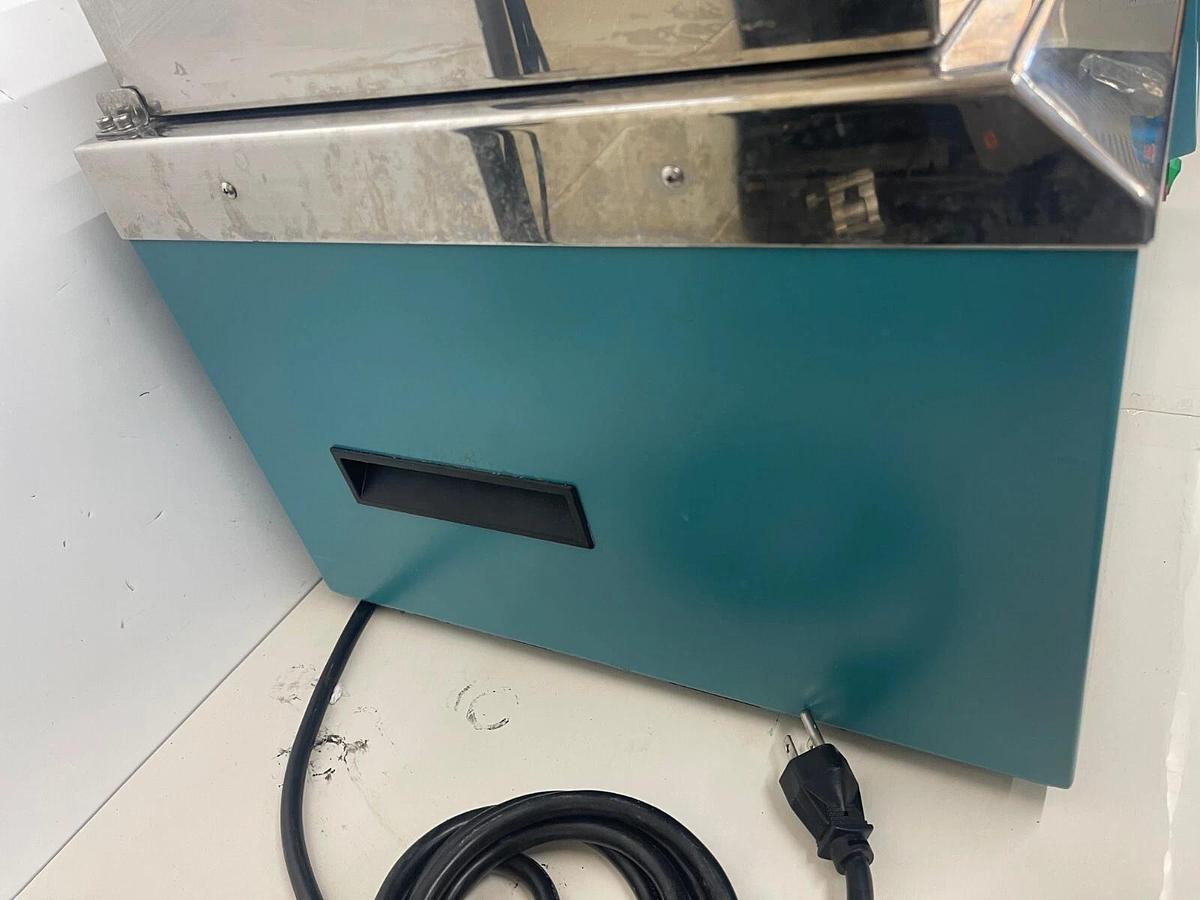 Used Jeio Tech (Lab Companion) BS-11, 25 Liter Shaking Water Bath - TESTED