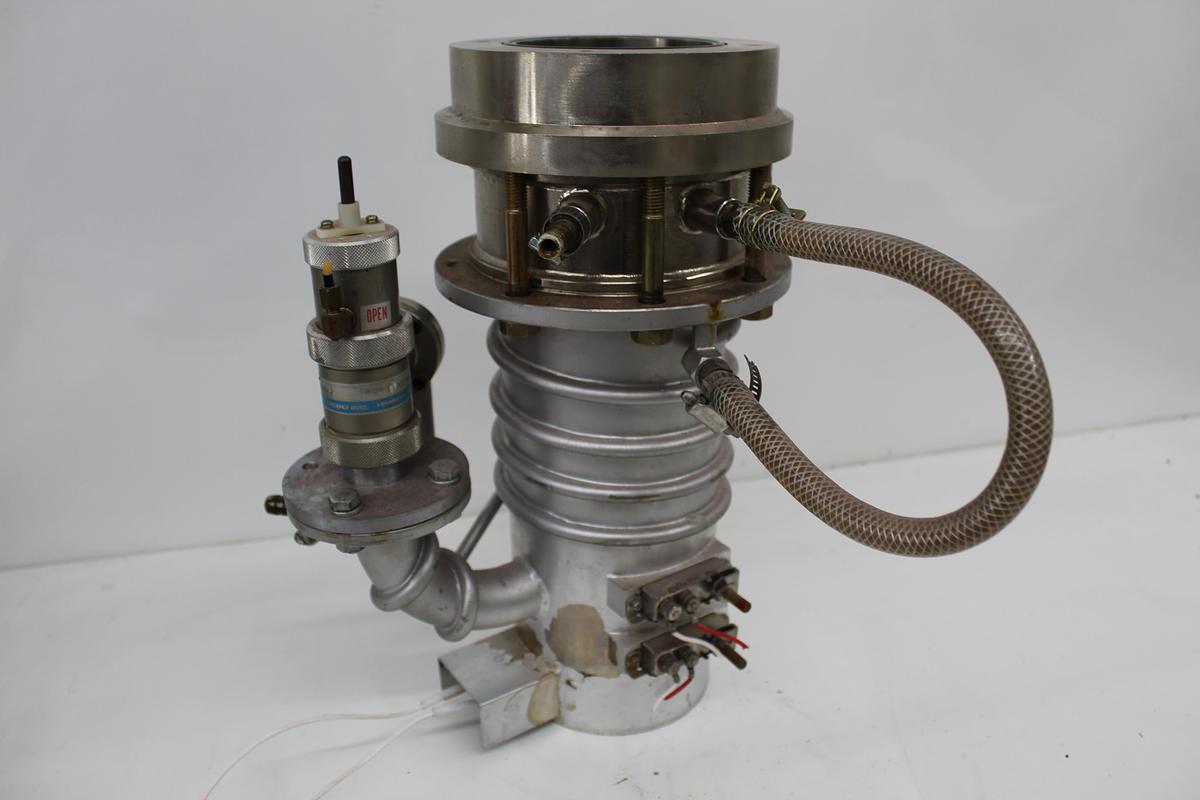 Used Diavac DPF-4ZS High Vacuum Diffusion Pump w/ Valves [Hitachi SEM S-2460N]