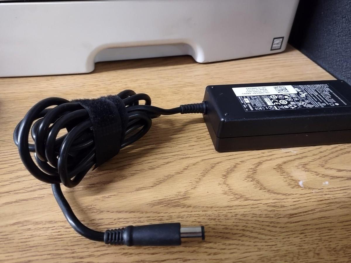 Used AC Adapter Charger For Dell Inspiron MK947