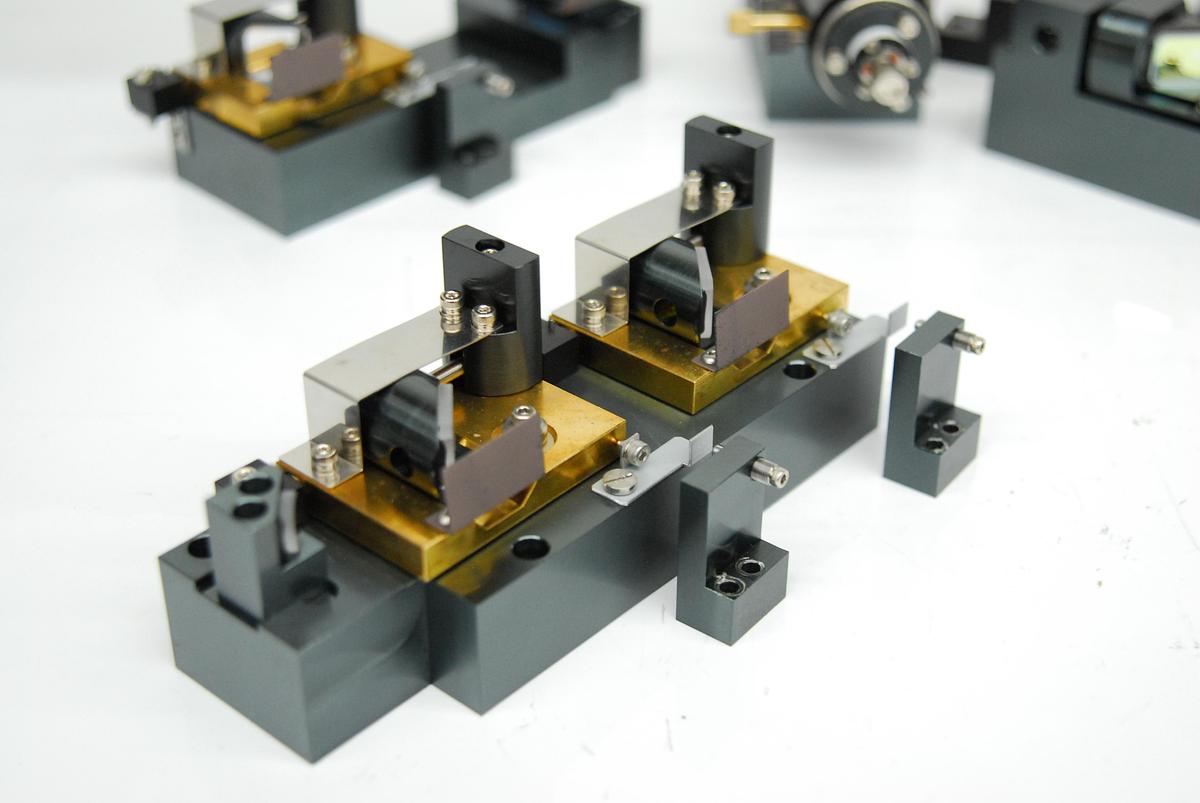 Used Nikon C1-LU4 C1 - Laser Component Lot Beam Shift Units Couplers Dichroic Mirrors