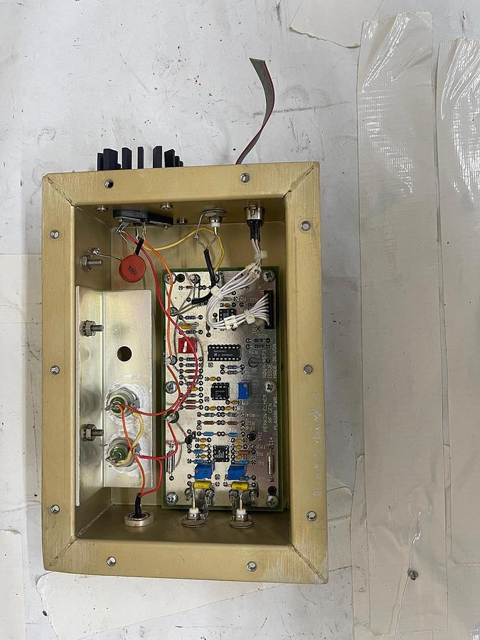 Used Perkin Elmer N069-9573 RF GEN Plasma PWR