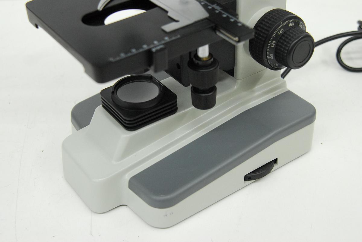Used Wolfe B1-223 Trinocular Microscope W/ 4/10/40/100x Objectives