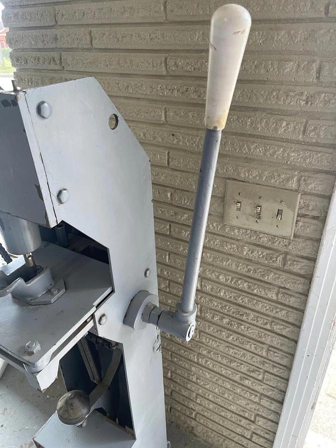 Used 1978 Grilliat-Jaeger Cork Boring Machine TYPE: BLC, No: 8402