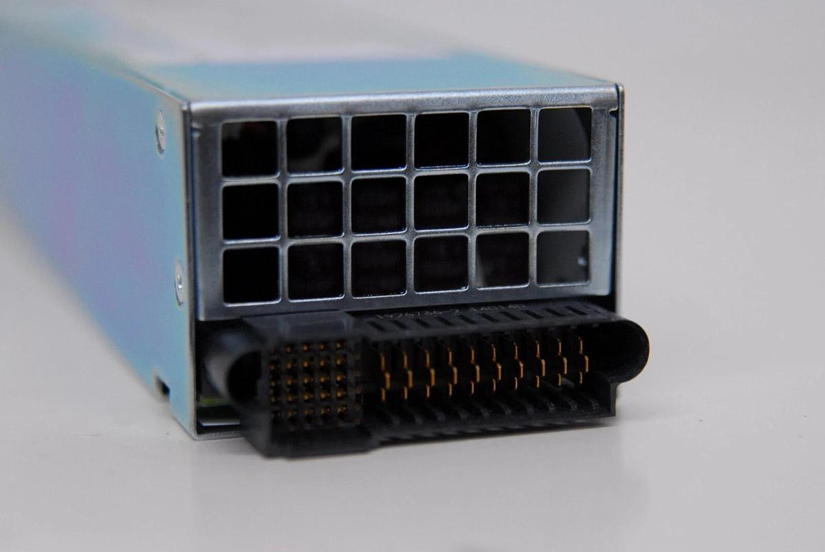 Used Cisco 341-0506-01 / Emerson 7001650-J200 750W 80 Plus Platinum Power Supply