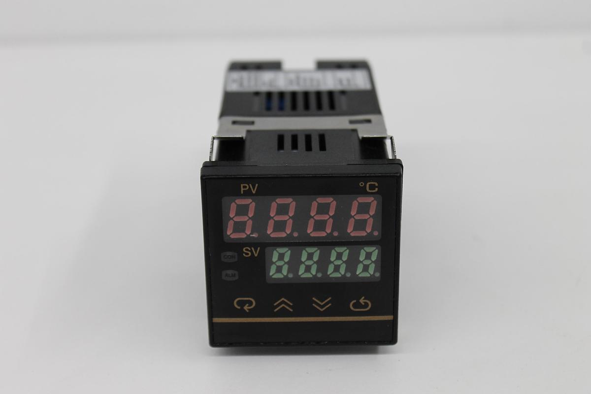 Used FUTURE DESIGN CONTROLS INC FDC9090-4312000 Process Temp Control