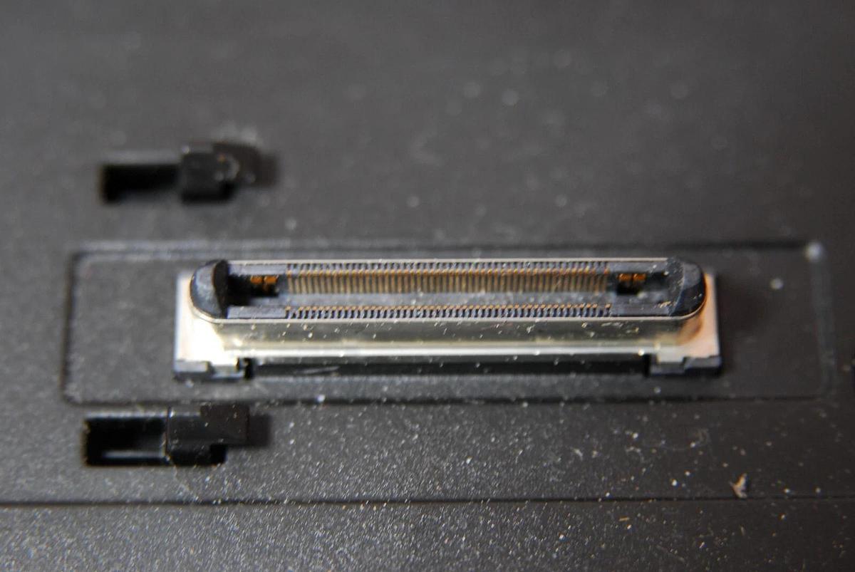 Used Fujitsu Lifebook CP480424-01 Laptop Docking Station FPCPR85Z (No AC adapter)