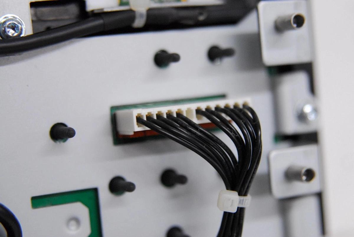 Used Omnicell Optiflex 13-1172 Keyboard W/ Authentec 45494 Fingerprint Sensor