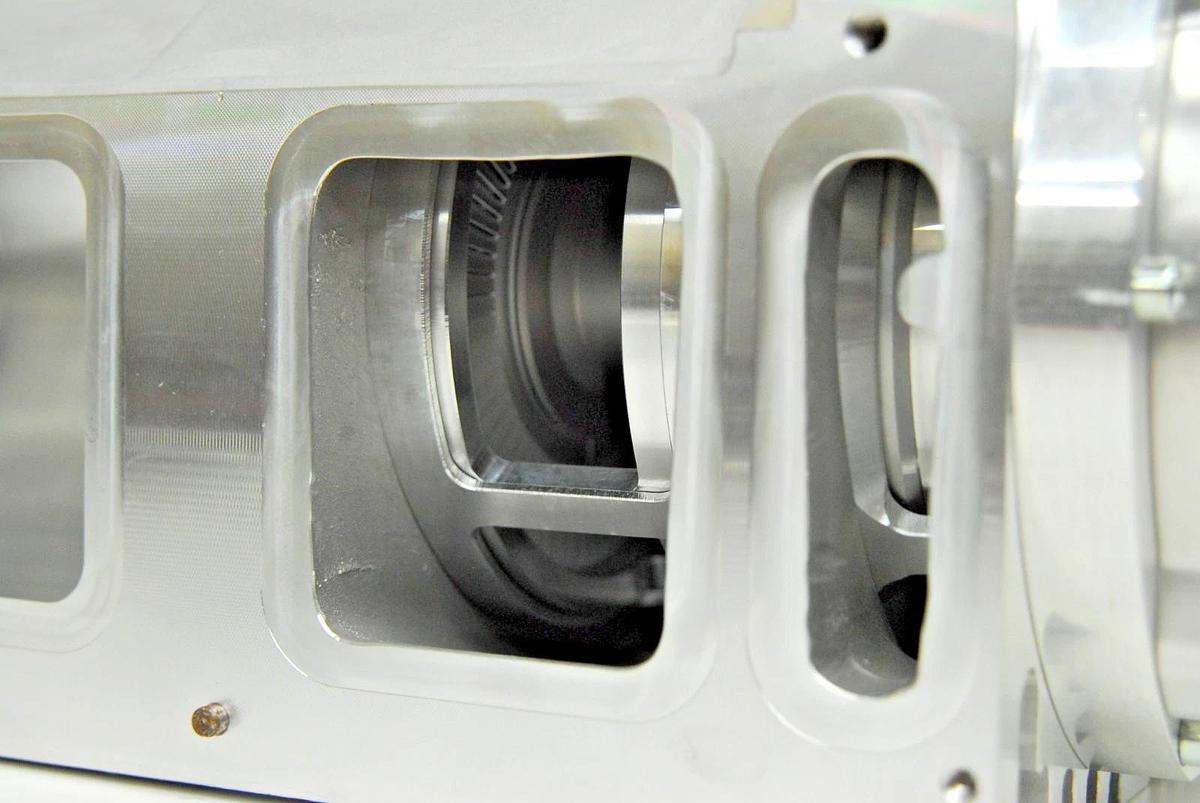 Used Leybold TW 220/150/15 S Turbo Vac W/ TDS RS485 Controller (Thermo TSQ Quantum)