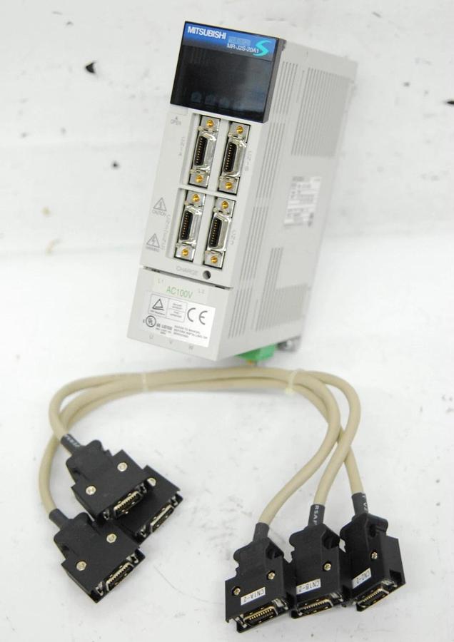 Used Mitsubishi MELSERVO MR-J2S-20A1 AC Servo Drive Amplifier 200W 170V 0-360Hz 1.5A