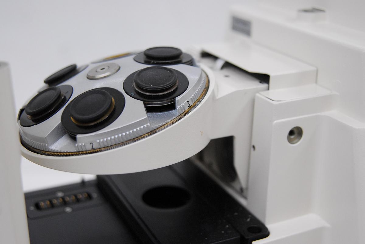 Used Zeiss 1005-820 Axiovert 200M Motorized Inverted Microscope Base Stand