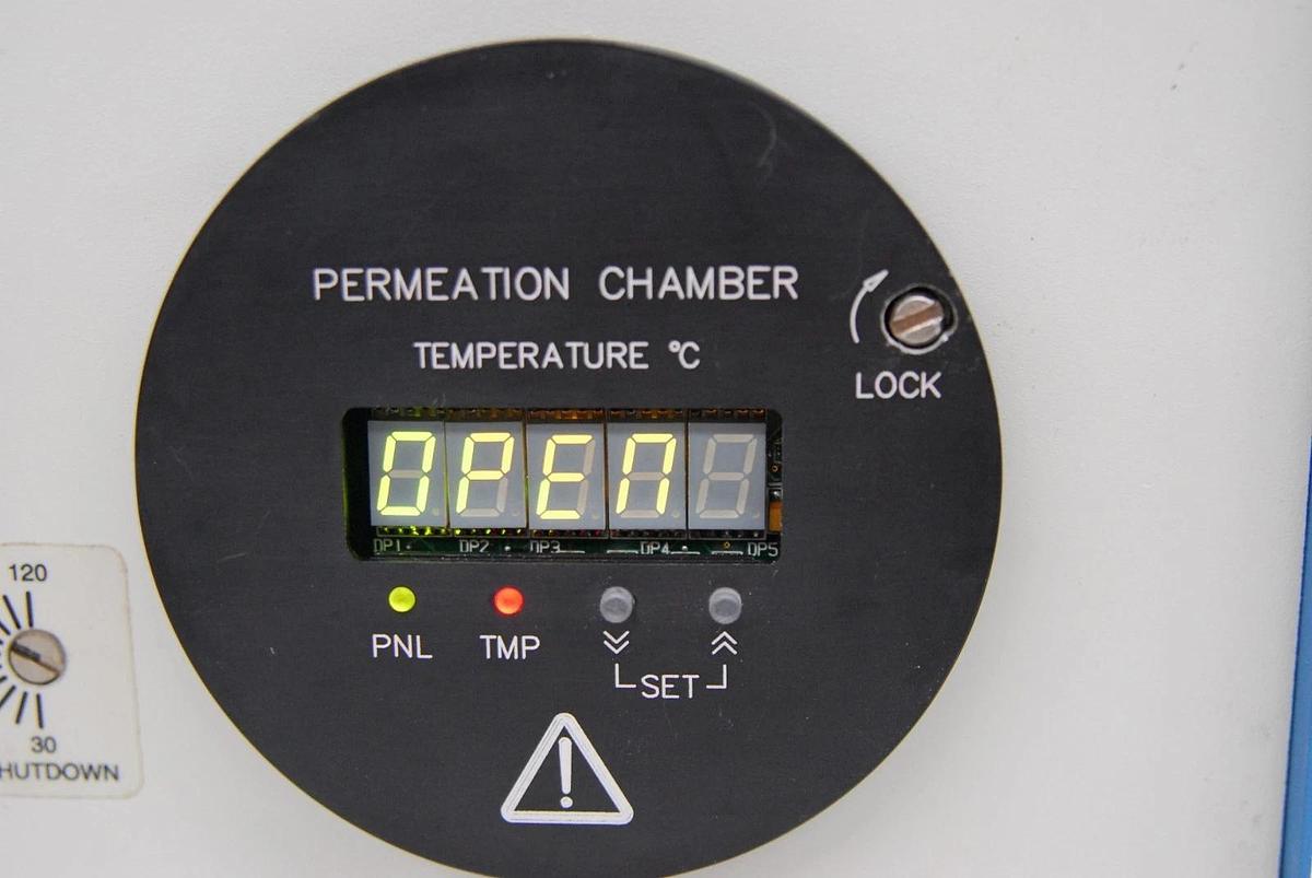 Used VICI Metronics 150 Dynacalibrator Calibration Gas Generator