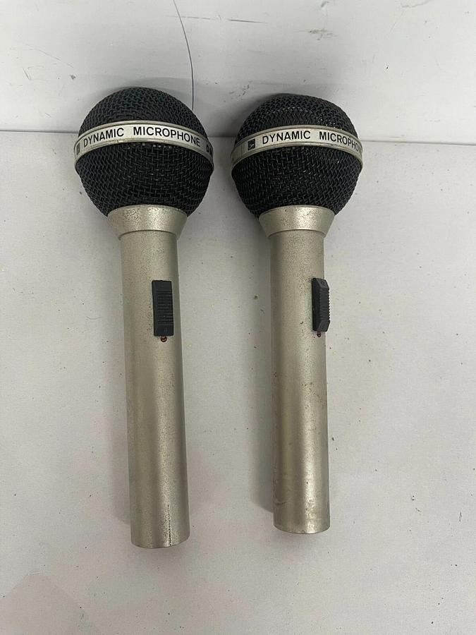 Used TOA DM-992 Low Imped. Balanced Dynamic Microphone Vintage - TESTED - Lot of 2 -