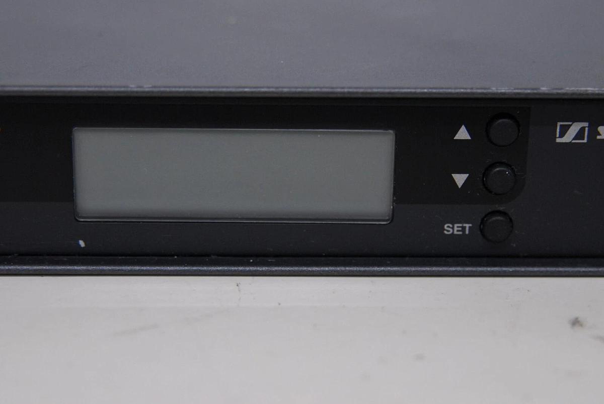 Used Sennheiser EW 100 Diversity Reciever EM100 630-662MHz - Not for US Use