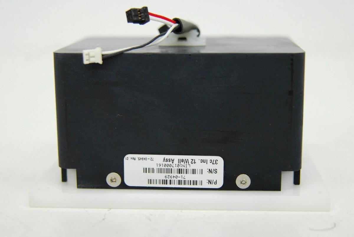 Used T2 Biosystems T2DX Analyzer - 37c Inc. 12 Well Assembly 71-04929