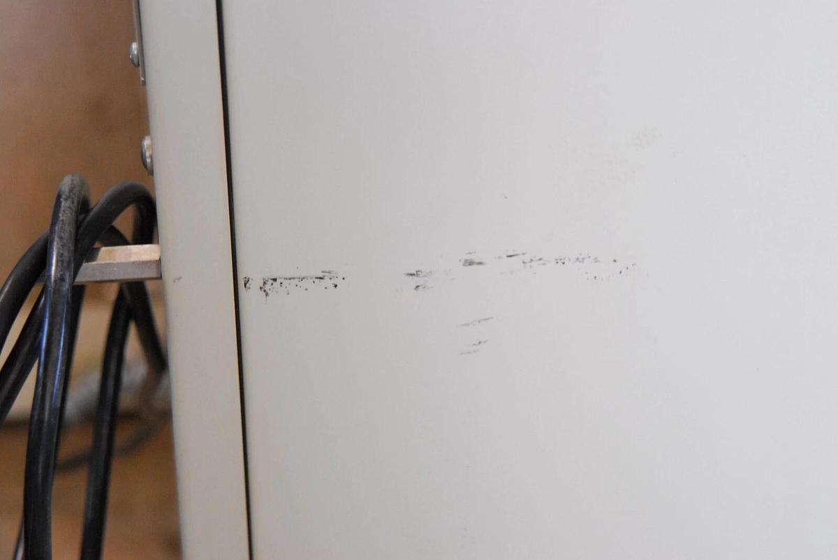 Used JUN-AIR 4000-40M Oil-less Cabinet Air Compressor (40 Liter 120PSI) 1579200